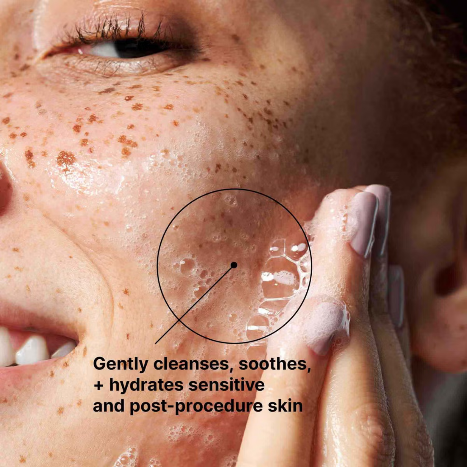 skinceuticals-soothing-cleanser